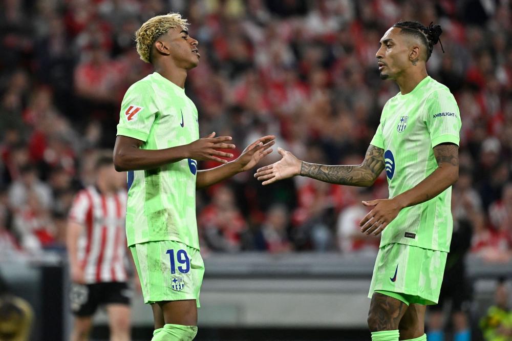 马丁内斯：昨天训练后B费让内维斯主罚任意球；更衣室氛围很好