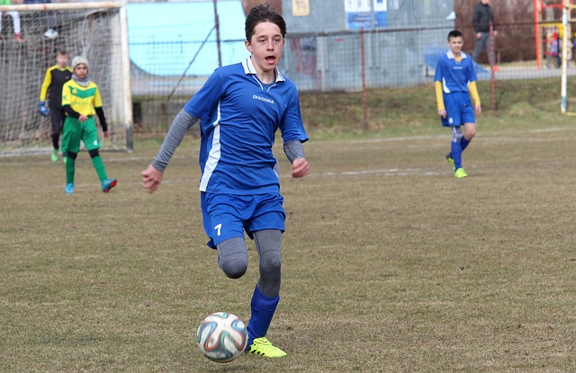 川超凉山队为飞踢裁判道歉：将加强管理，涉事球员交公安处理